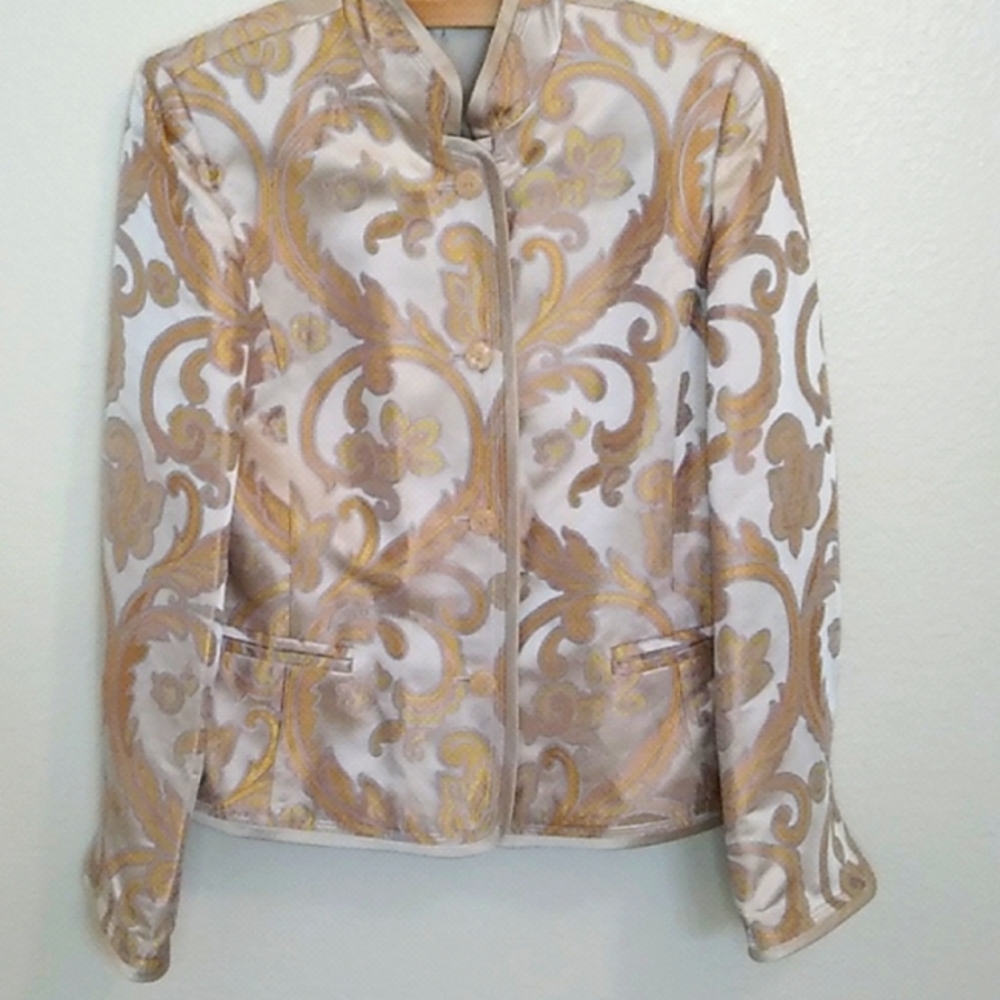 Women's Linda Allard/Ellen Tracy Blazer.
